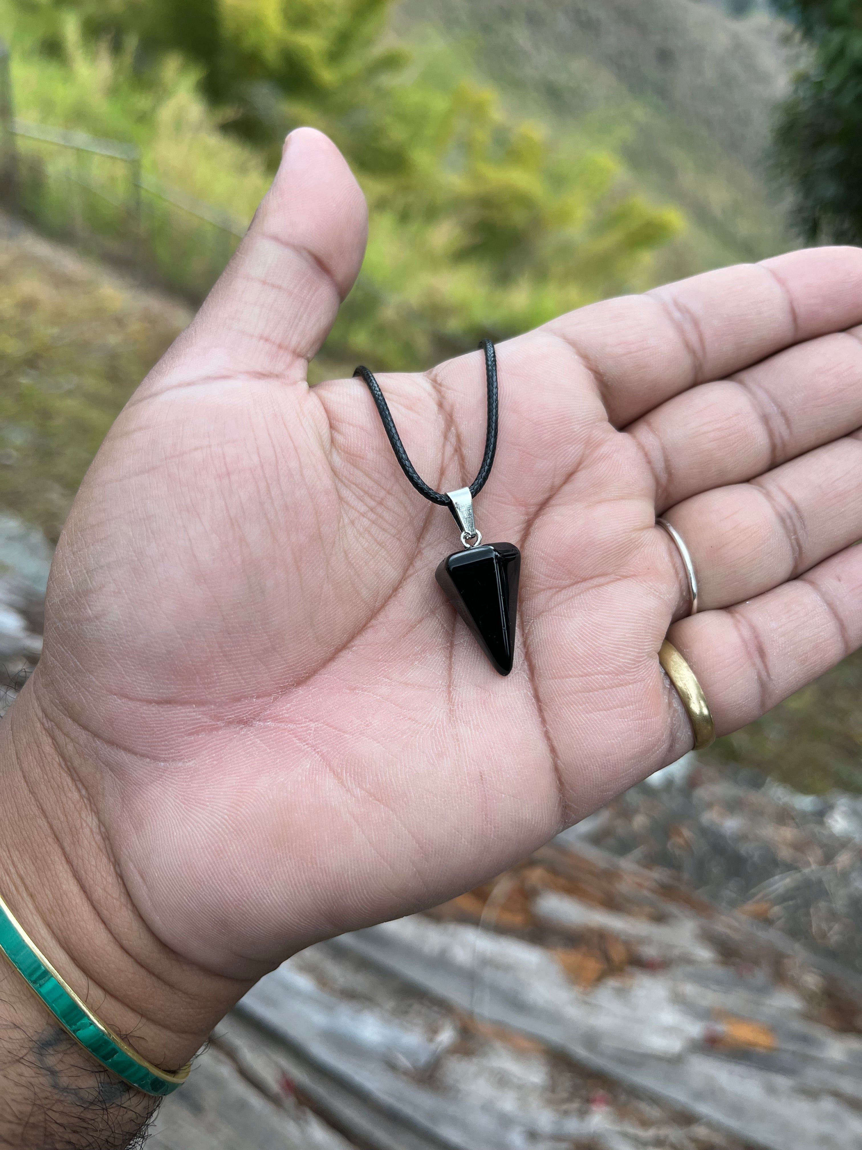 Pendulo de obsidiana